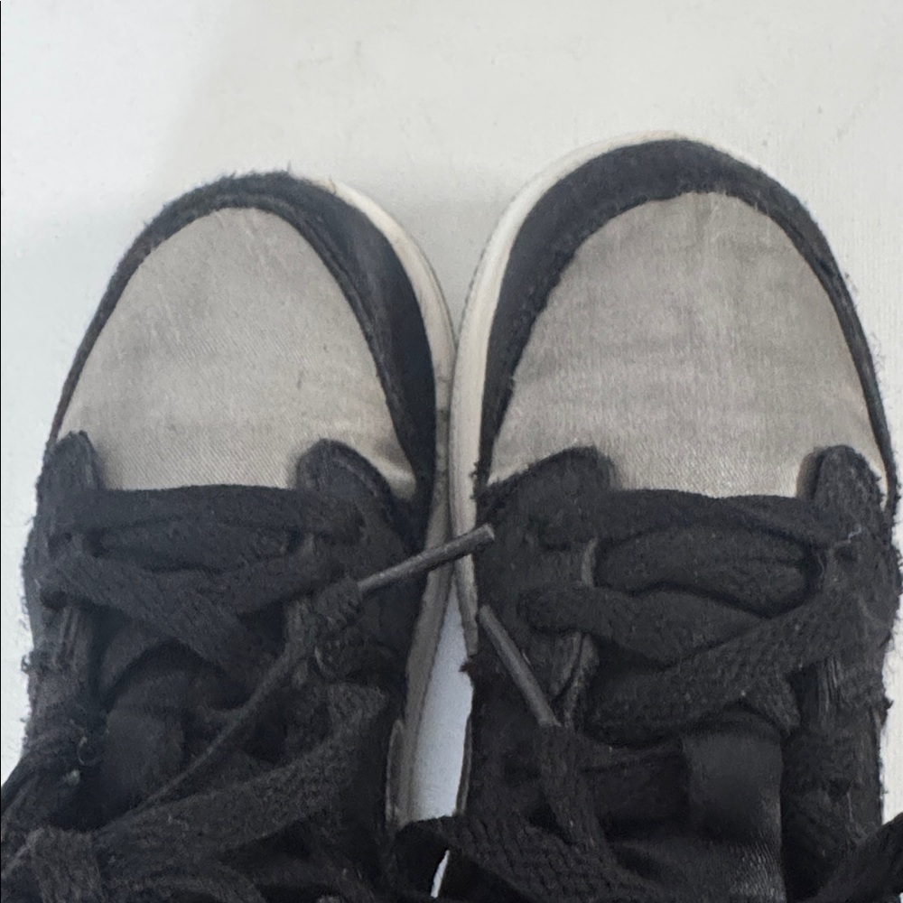 Toddler Nike Jordan 1 Retro High OG Satin Shadow Sneakers silver/black Size 10 - Picture 16 of 16